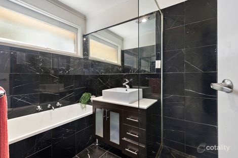 Property photo of 8 Kiah Court Patterson Lakes VIC 3197