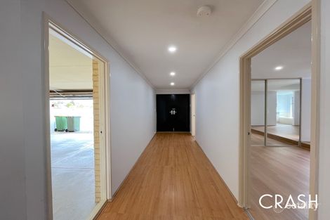 Property photo of 1A Ball Place Queens Park WA 6107
