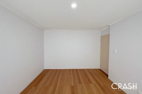 Property photo of 1A Ball Place Queens Park WA 6107