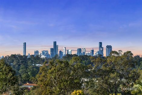 Property photo of 233 Mount Ommaney Drive Mount Ommaney QLD 4074