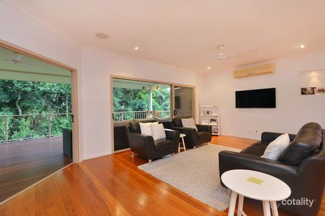 Property photo of 28 Gloucester Street Whitfield QLD 4870