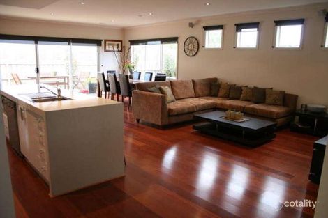 1/25 Seaview Ave, Mornington, VIC 3931