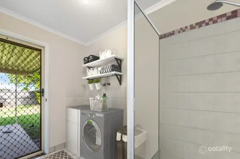 Property photo of 11 Holmes Drive Beaconsfield QLD 4740