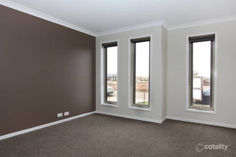 Property photo of 25 Manuka Grove Wyndham Vale VIC 3024