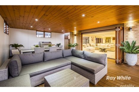 Property photo of 18 Lemon Grove Cranbourne West VIC 3977