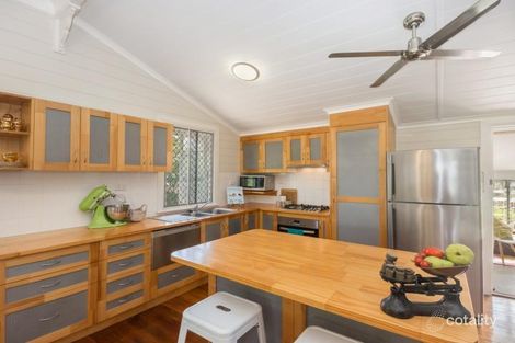 Property photo of 13 Clarendon Street Hyde Park QLD 4812