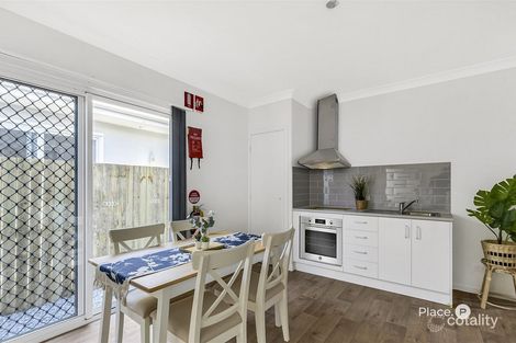 Property photo of 59 Hutton Avenue Wynnum QLD 4178
