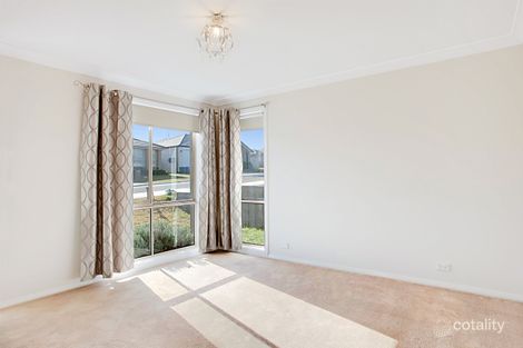 Property photo of 33 Delaware Street Spring Farm NSW 2570