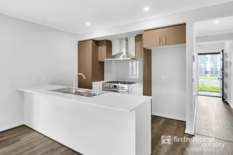 Property photo of 80 Exploration Avenue Werribee VIC 3030