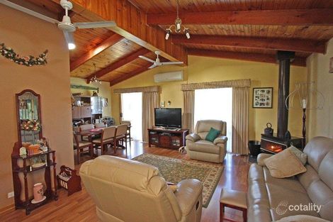Property photo of 32 Horsburgh Court Heathcote VIC 3523