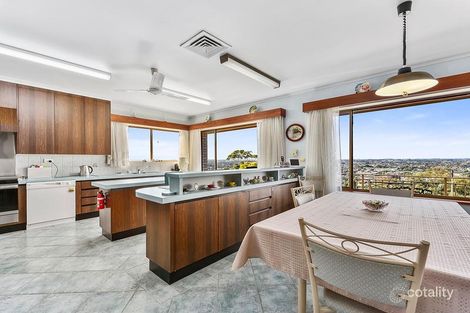 Property photo of 57 Lake Terrace East Mount Gambier SA 5290