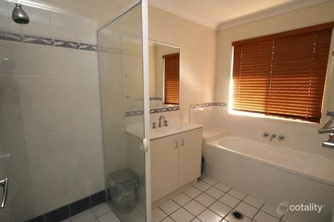 Property photo of 6 Lakewood Court Flinders View QLD 4305