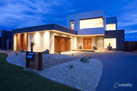 15 Ballyliffen Cres, Torquay, VIC 3228