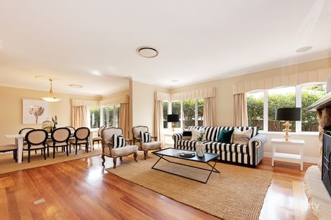 Property photo of 9 Narani Crescent Northbridge NSW 2063