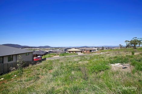 8 Diane Barwick St, Franklin, ACT 2913