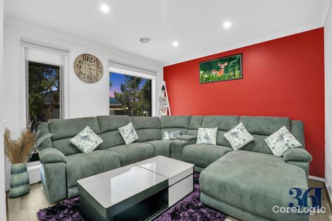 Property photo of 3 Macalister Grove Cobblebank VIC 3338