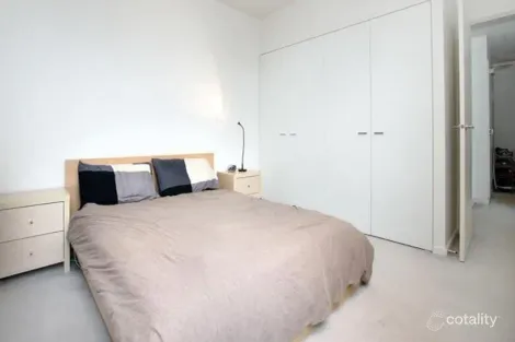 Property photo of 2402/68 La Trobe Street Melbourne VIC 3000