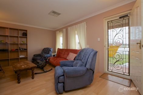 Property photo of 27 Bancombe Crescent Ellenbrook WA 6069