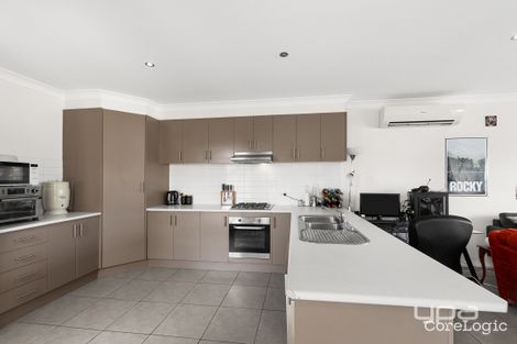 Property photo of 2/14 Thomas Street St Albans VIC 3021