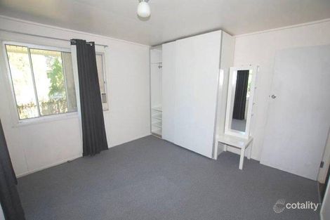 Property photo of 17 Sean Street Riverview QLD 4303