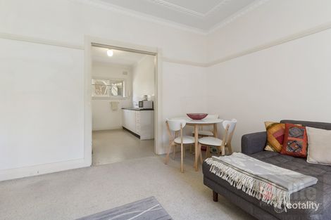Property photo of 2/79 Kirribilli Avenue Kirribilli NSW 2061