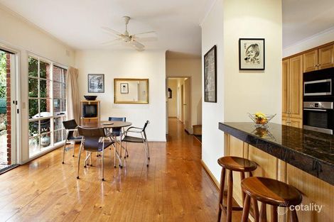 Property photo of 2/26A Brenbeal Street Balwyn VIC 3103