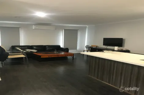Property photo of 8 Ramsgate Crescent Truganina VIC 3029