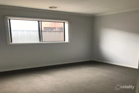 Property photo of 8 Ramsgate Crescent Truganina VIC 3029