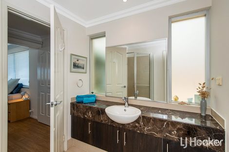 4/23 Oversby St, Halls Head, WA 6210