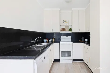 Property photo of 1/2 Queenscliff Road Queenscliff NSW 2096