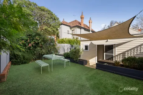 Property photo of 19 Nepean Highway Elsternwick VIC 3185