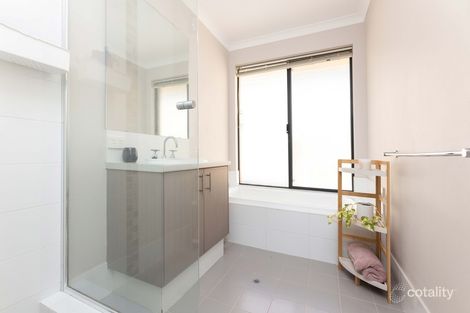 Property photo of 20 Belfast Crescent Ridgewood WA 6030