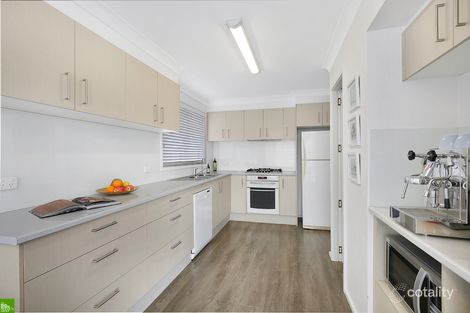 Property photo of 12 Coral Crescent Unanderra NSW 2526