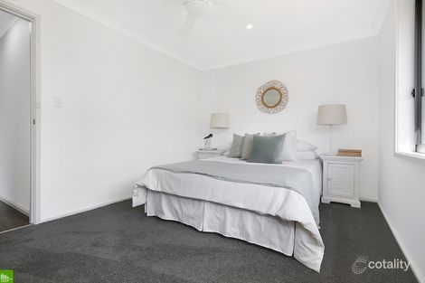 Property photo of 12 Coral Crescent Unanderra NSW 2526