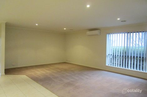 Property photo of 59 Hutchison Circuit Crestwood NSW 2620