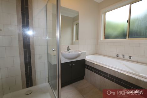 Property photo of 2/7 Blossom Lane Werribee VIC 3030