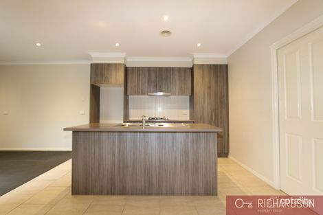Property photo of 2/7 Blossom Lane Werribee VIC 3030