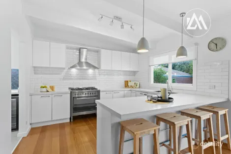 Property photo of 17 Pratt Avenue Frankston South VIC 3199