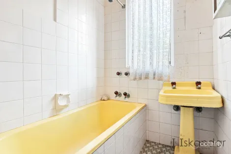 Property photo of 2 Riverside Crescent Marrickville NSW 2204