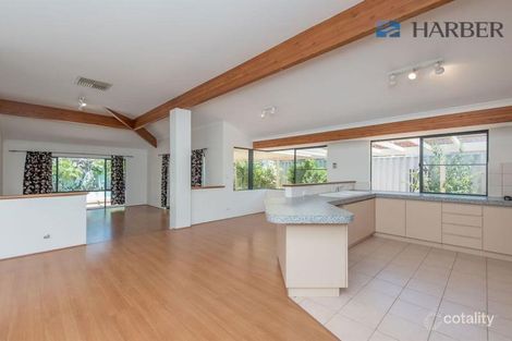Property photo of 11 Tahlee Retreat Carramar WA 6031