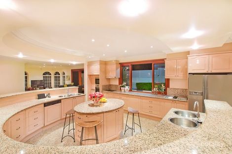 Property photo of 41 Fairway Place Carindale QLD 4152