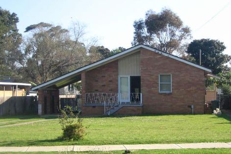 100 Lawrence Hargrave Rd, Warwick Farm, NSW 2170