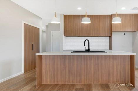 Property photo of 27 Byron Street Donnybrook VIC 3064