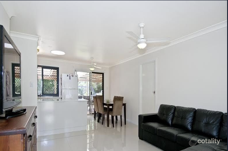 Property photo of 28 Oxley Circuit Daisy Hill QLD 4127