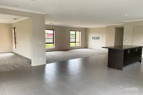 Property photo of 7 Windorah Drive Point Cook VIC 3030