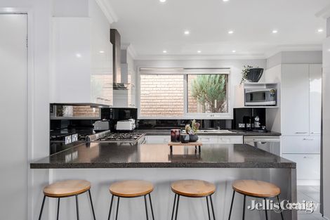 Property photo of 39 Landscape Drive Mooroolbark VIC 3138