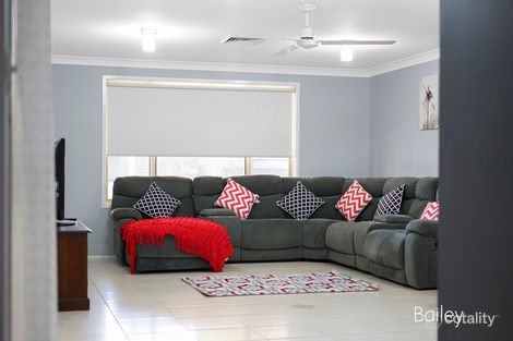 Property photo of 25 Acacia Circuit Hunterview NSW 2330