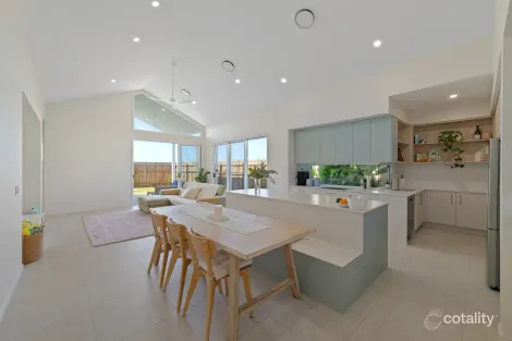 42 Blackwood Cct, Banya, QLD 4551