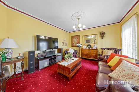 Property photo of 39 Pinewood Crescent Cairnlea VIC 3023