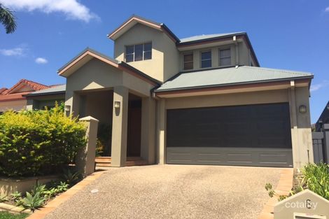 8 Pine Valley Dr, Robina, QLD 4226